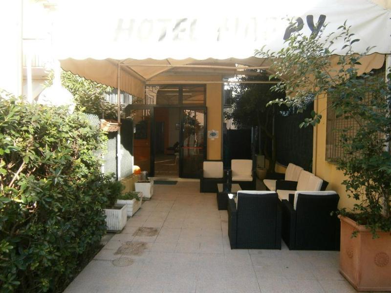 Hotel New Happy Римини Экстерьер фото